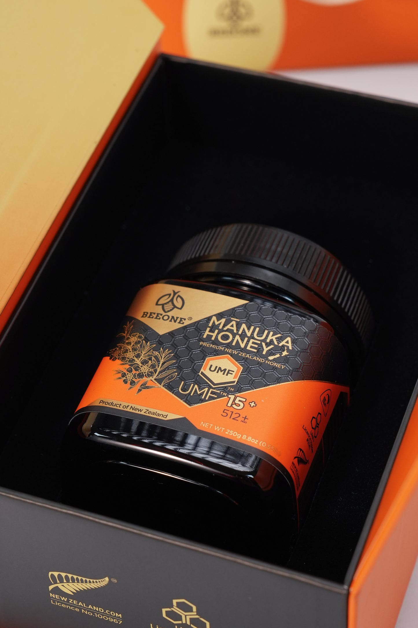 Gift Box  BEEONE UMF™ 15+ Mānuka Honey 250g